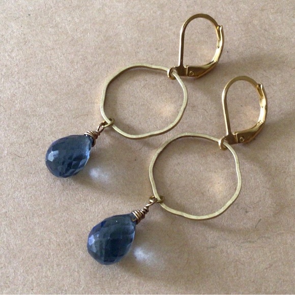 Sundance charm handcrafted earrings - Picture 6 of 7